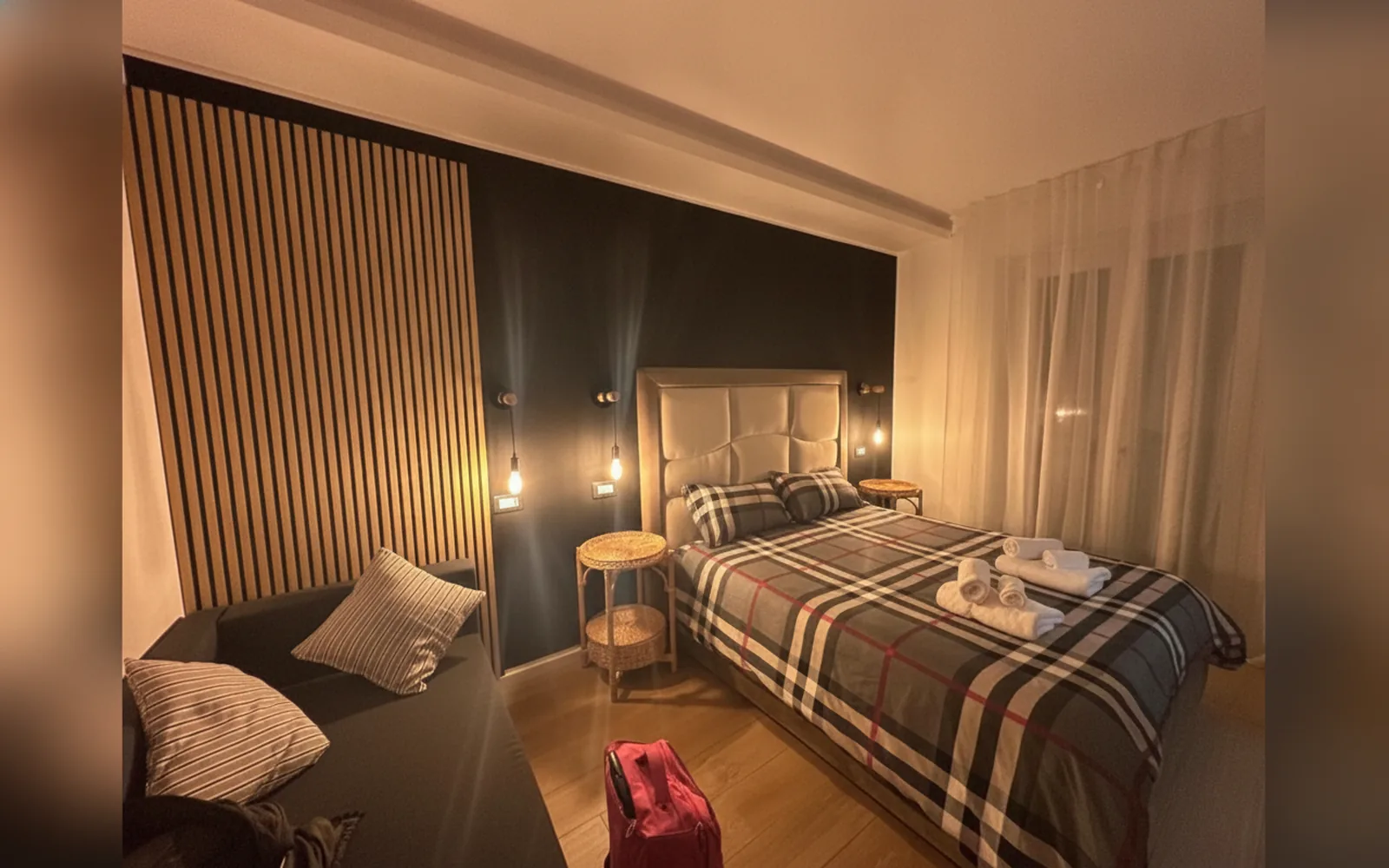 Camera con bagno privato — WOW ROME HOME, Roma (Lazio) (foto 35)